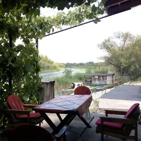 Skadar Lake Radinovic شقة